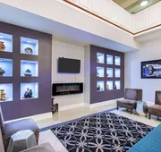 La Quinta Inn & Suites by Wyndham Bowling Green hotel detail image 7