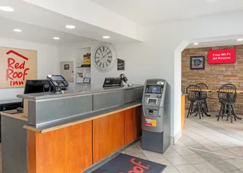 Red Roof Inn Bowling Green hotel thumbnail 2