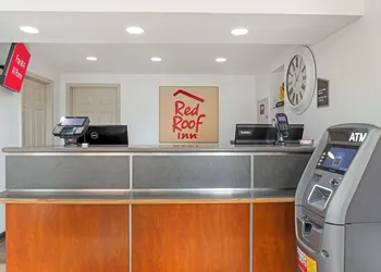 Red Roof Inn Bowling Green hotel thumbnail 4