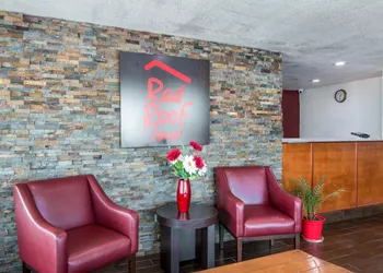 Red Roof Inn Palmdale - Lancaster hotel thumbnail 4
