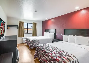 Red Roof Inn Palmdale - Lancaster hotel thumbnail 5