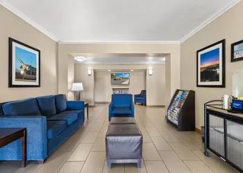 Comfort Inn & Suites Lancaster Antelope Valley hotel thumbnail 3