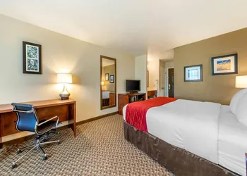 Comfort Inn & Suites Lancaster Antelope Valley hotel thumbnail 6