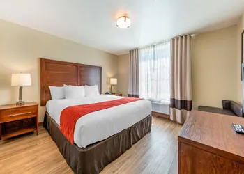 Comfort Inn & Suites Lancaster Antelope Valley hotel thumbnail 8
