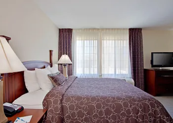 Staybridge Suites Palmdale by IHG hotel thumbnail 3