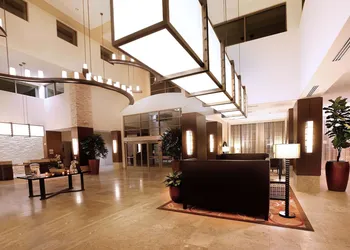Embassy Suites Palmdale hotel thumbnail 4