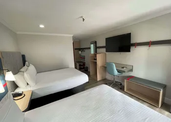 The Midtowner Hotel, SureStay Collection by Best Western hotel thumbnail 4