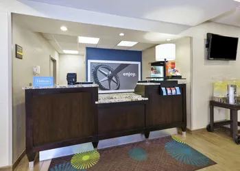 Hampton Inn Clinton hotel thumbnail 4
