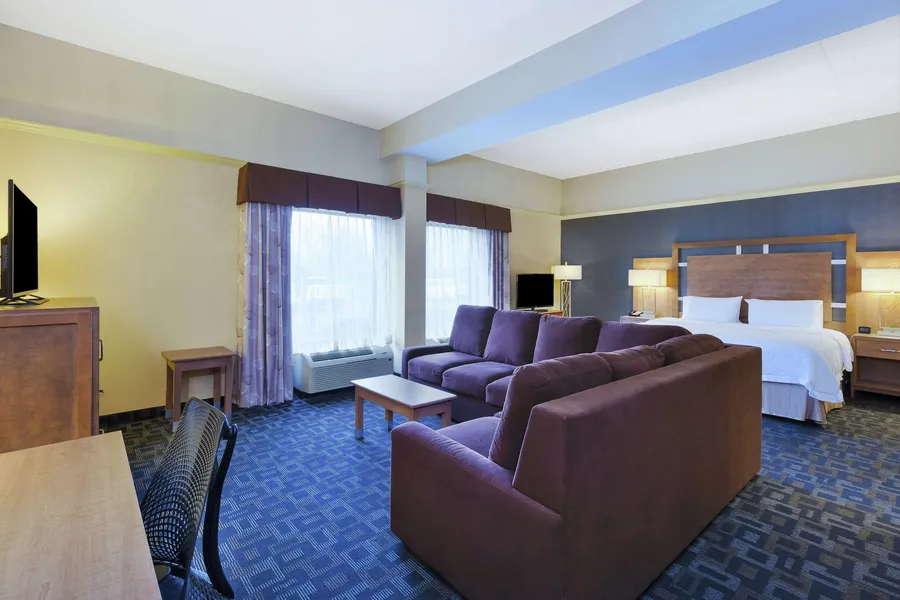 Hampton Inn Clinton hotel detail image 6