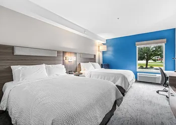 Holiday Inn Express Hotel & Suites Carneys Point by IHG hotel thumbnail 3