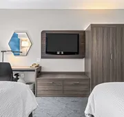 Holiday Inn Express Hotel & Suites Carneys Point by IHG hotel detail image 4