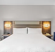 Holiday Inn Express Hotel & Suites Carneys Point by IHG hotel detail image 5