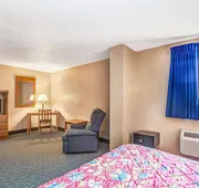 Super 8 by Wyndham Mahwah hotel detail image 7