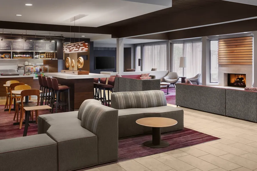 Courtyard by Marriott Mahwah hotel detail image 2