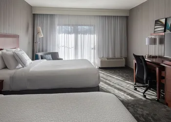 Courtyard by Marriott Mahwah hotel thumbnail 6