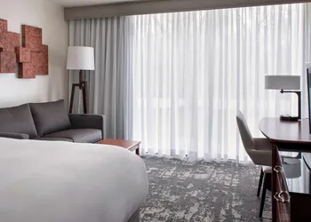 Marriott Park Ridge hotel thumbnail 7
