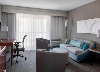 Courtyard by Marriott Lebanon hotel thumbnail 5