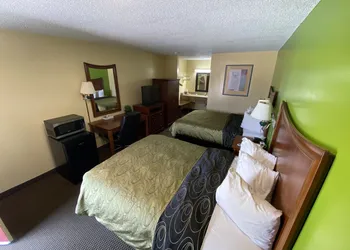 Rodeway Inn Baxley hotel thumbnail 7
