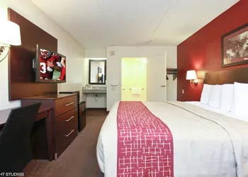 Red Roof Inn Michigan City hotel thumbnail 5
