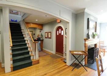 The University Inn at Emory hotel thumbnail 2