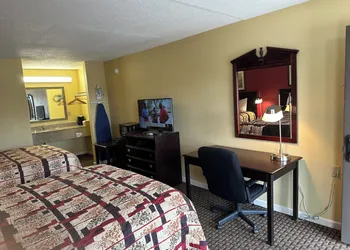 Royal Inn hotel thumbnail 5