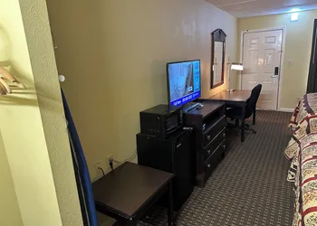 Royal Inn hotel thumbnail 6