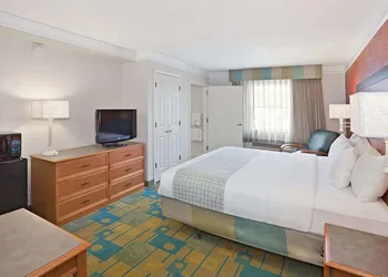 Norwood Inn & Suites Merrillville hotel thumbnail 4