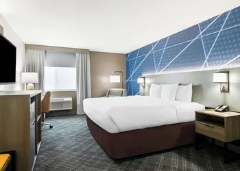 Comfort Inn Schereville hotel thumbnail 7