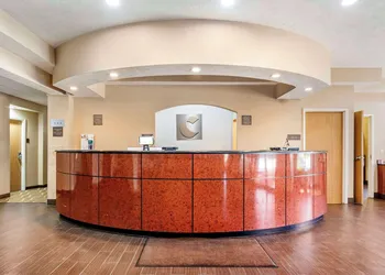 Comfort Suites Merrillville near US 30 hotel thumbnail 2