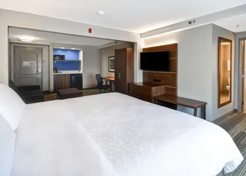 Holiday Inn Express & Suites Schererville by IHG hotel thumbnail 5