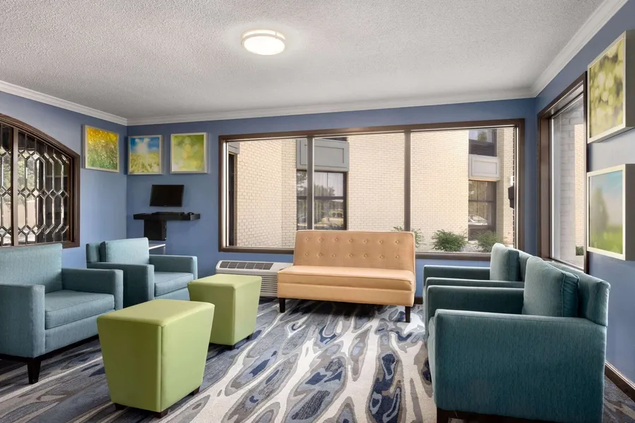 Days Inn & Suites by Wyndham Merrillville hotel detail image 2