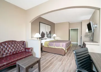 Super 8 by Wyndham Murfreesboro hotel thumbnail 5