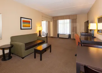 Holiday Inn Express & Suites Jacksonville Airport by IHG hotel thumbnail 6