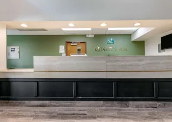 Quality Inn Cape Girardeau North hotel thumbnail 2