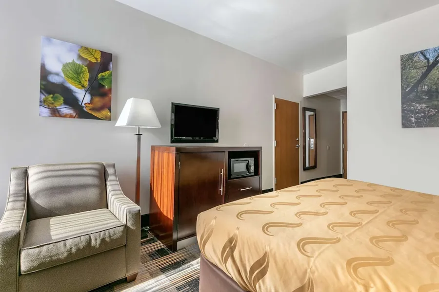 Quality Inn Cape Girardeau North hotel detail image 6