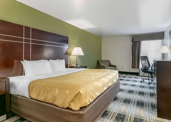 Quality Inn Cape Girardeau North hotel thumbnail 8