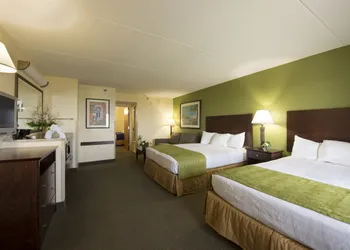 Edgewater Hotel & Waterpark hotel thumbnail 4