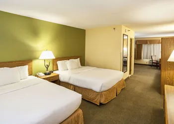 Edgewater Hotel & Waterpark hotel thumbnail 7