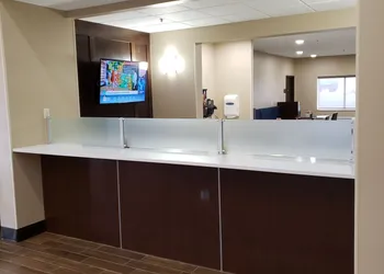 Comfort Suites Sioux Falls Mall District hotel thumbnail 5