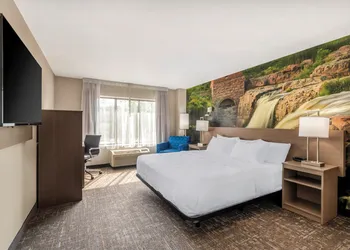 Clarion Pointe Sioux Falls Airport hotel thumbnail 4