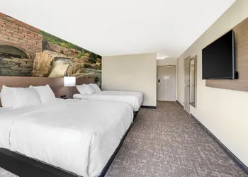 Clarion Pointe Sioux Falls Airport hotel thumbnail 8