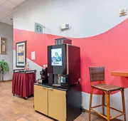 Ramada by Wyndham Sioux Falls Airport-Waterpark & Event Ctr hotel detail image 4