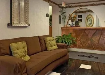 Days Inn by Wyndham Ridgefield hotel thumbnail 3