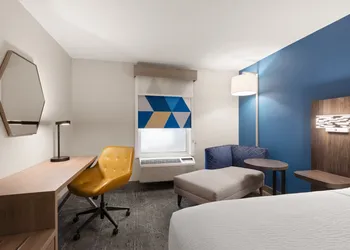 Holiday Inn Express Hotel & Suites Danbury - I-84 by IHG hotel thumbnail 6