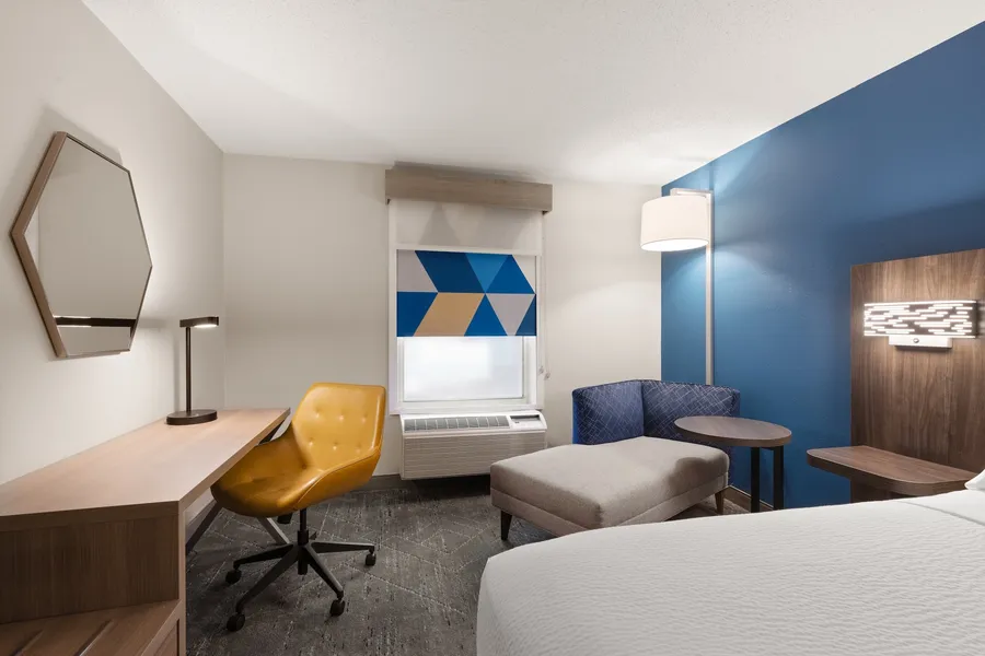 Holiday Inn Express Hotel & Suites Danbury - I-84 by IHG hotel detail image 6