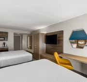 Holiday Inn Express Hotel & Suites Danbury - I-84 by IHG hotel detail image 7