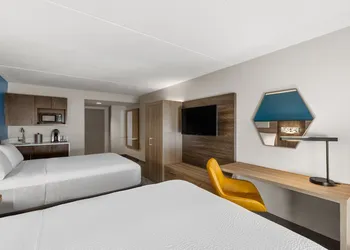 Holiday Inn Express Hotel & Suites Danbury - I-84 by IHG hotel thumbnail 7