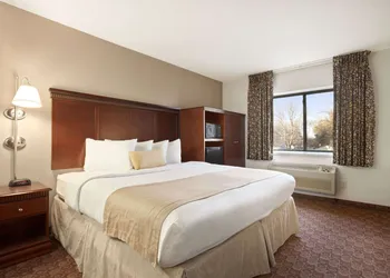 Baymont by Wyndham Sioux Falls hotel thumbnail 5