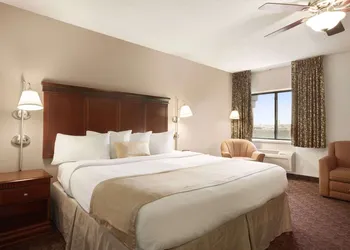 Baymont by Wyndham Sioux Falls hotel thumbnail 7