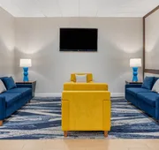 Comfort Inn & Suites Danbury-Bethel hotel detail image 3